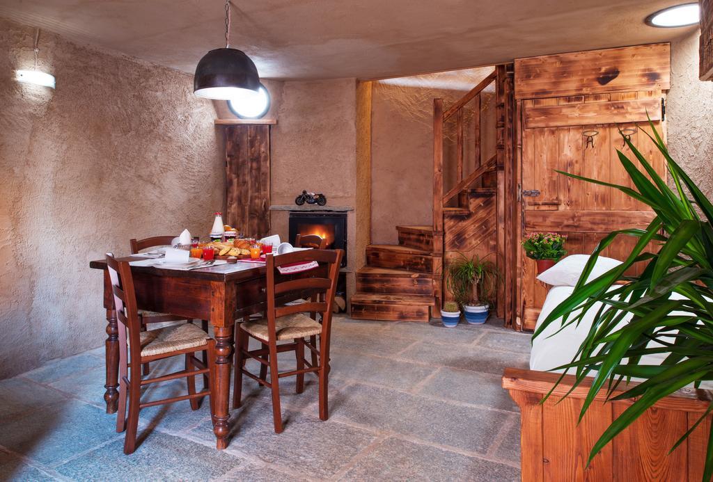 Al Mason Appartement Frassinetto  Buitenkant foto